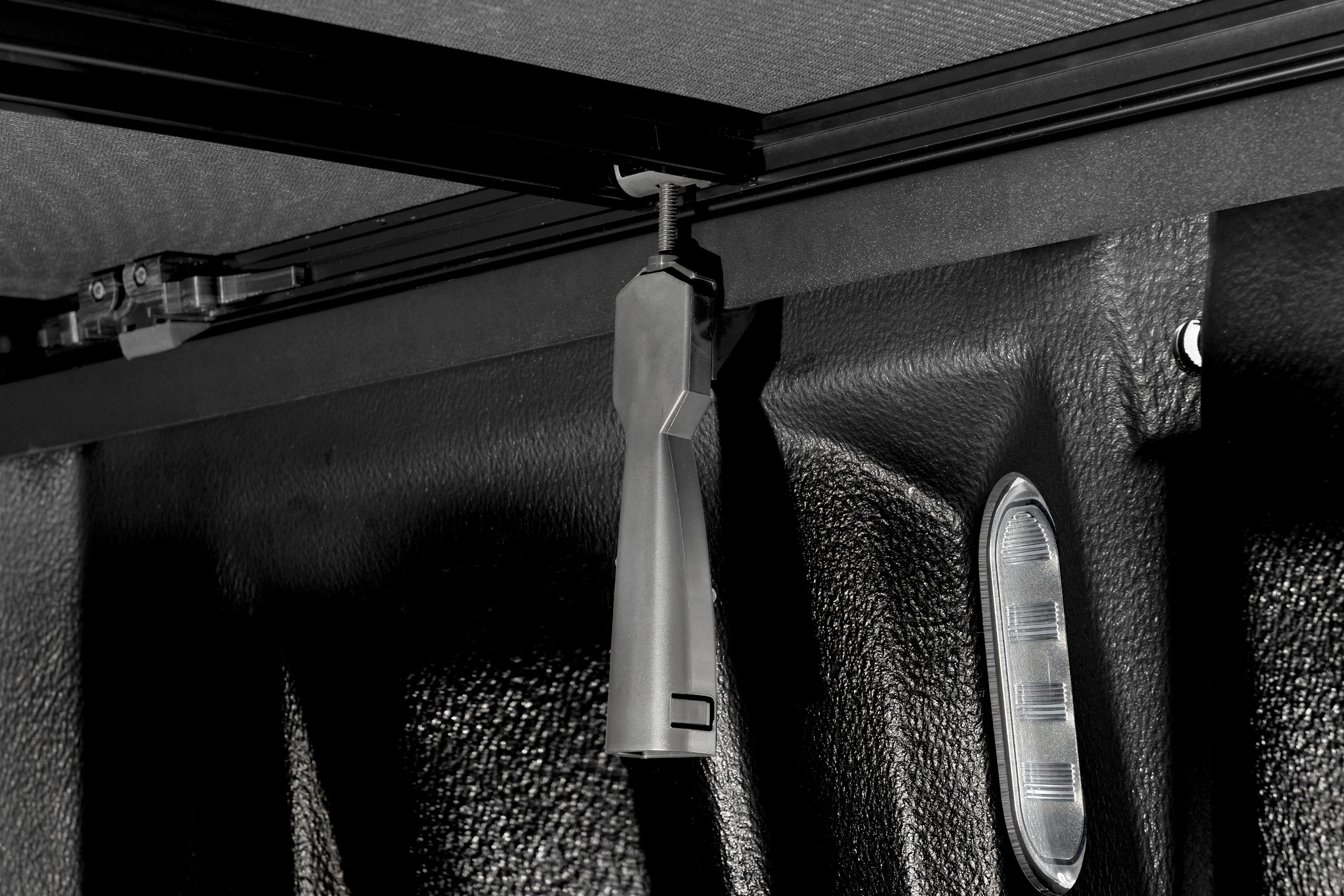 Tonneau Cover Trifecta 2.0 Silv/Sier 1500 6.6'19-22(NewBody) - Récréashop