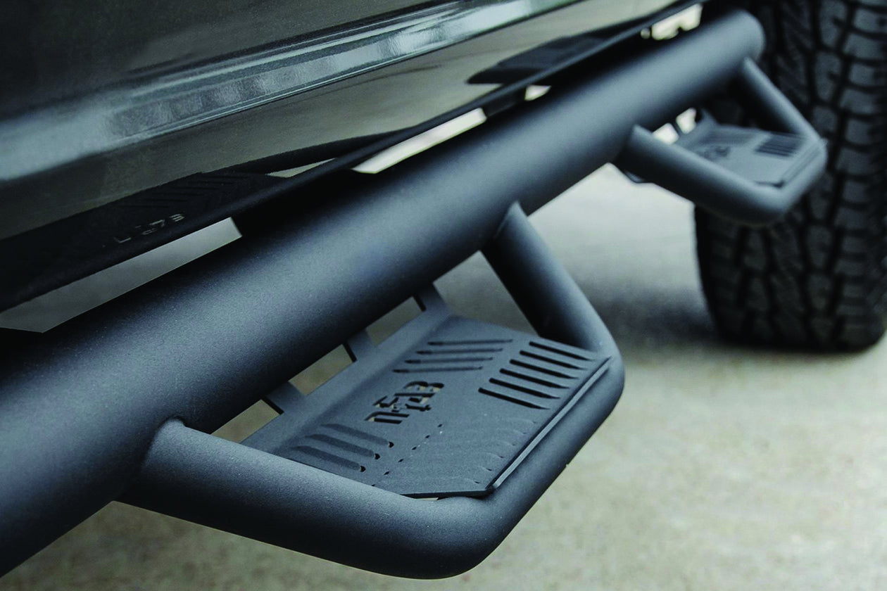 Podium LG 1500 19-21,2500/3500(NextGen)CC20-21 Running Boards - Récréashop