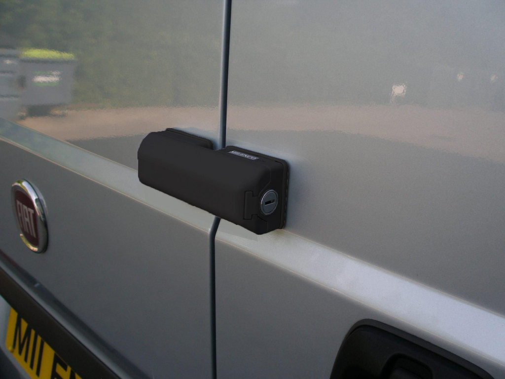 MILENCO Serrure de porte de fourgon simple noire avec 2 clés - Récréashop