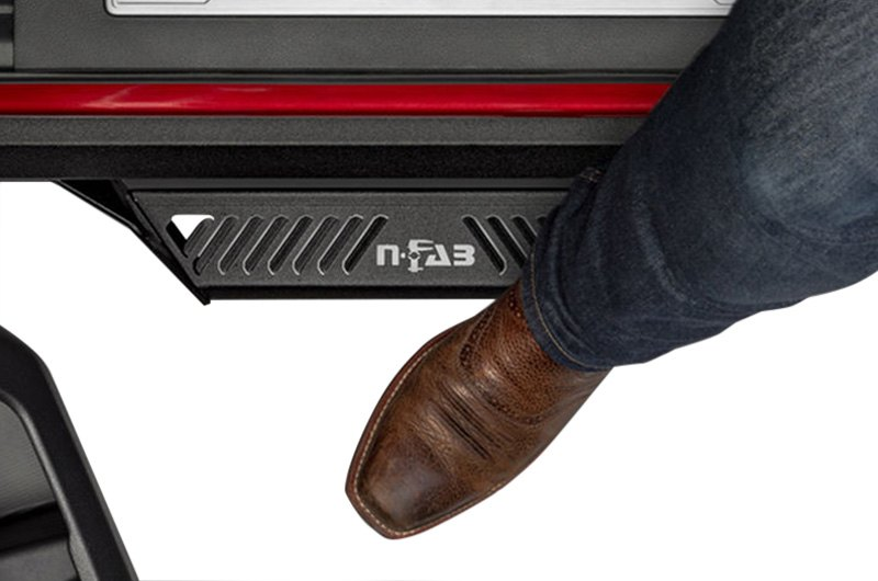 Marchepieds PredatorPRO 1500 19-21,2500/3500(NextGen)CC20-21 - Récréashop
