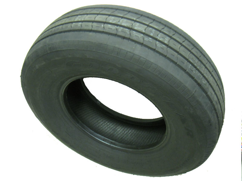 P/J ST235/85R16 LRG 8-6.5 - Récréashop