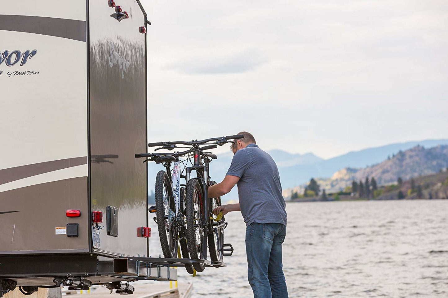 RV 2 Bike RV Bumper Rack