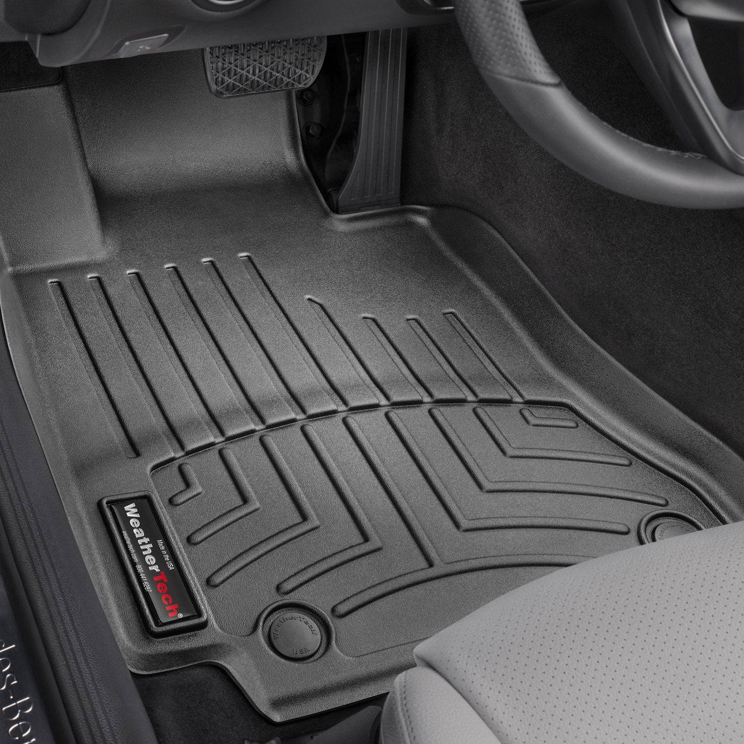 Tapis Avant Noir Merc.C-Class 15-19 - Récréashop