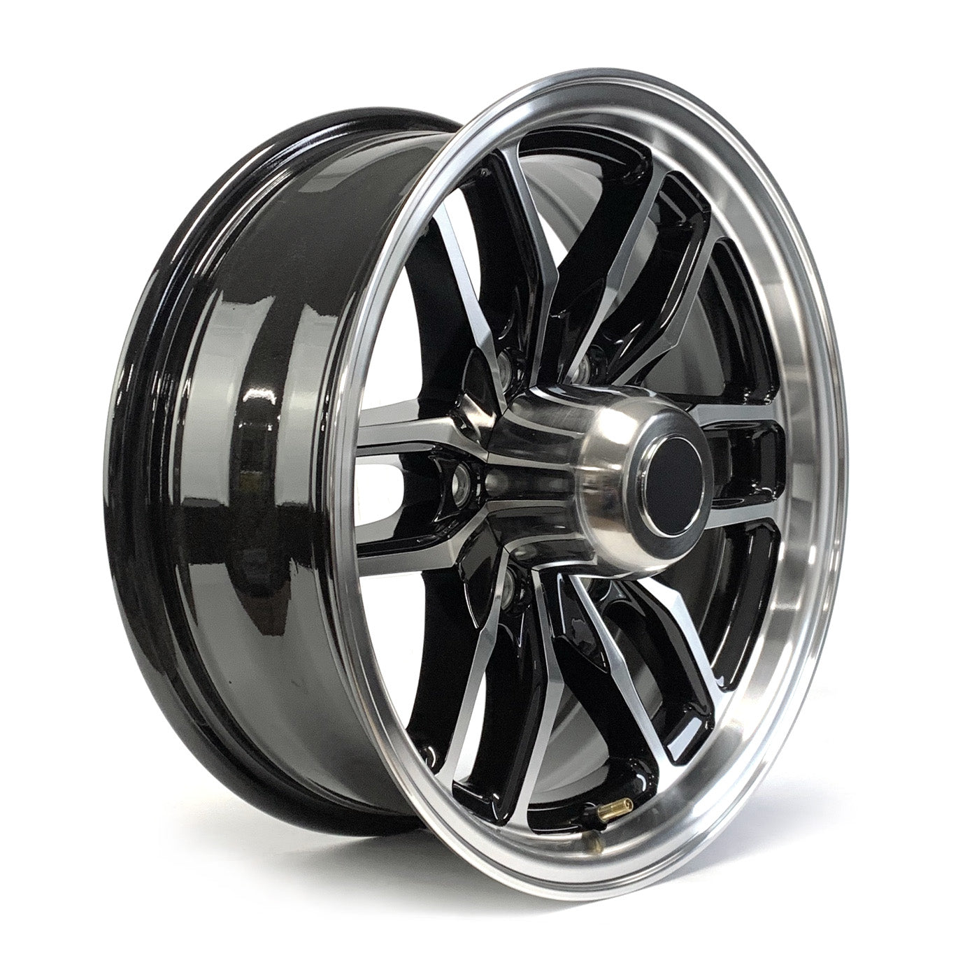 Jante 16" x 6" 6 trous 3300 lbs aluminium noir Osprey et centre de roue - RecreaShop