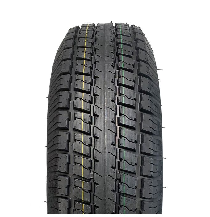 Pneu radial 225/75R15 8 plis LRD 2540 lbs Castle Rock et jante 15" 6 trous galvanisée - Récréashop