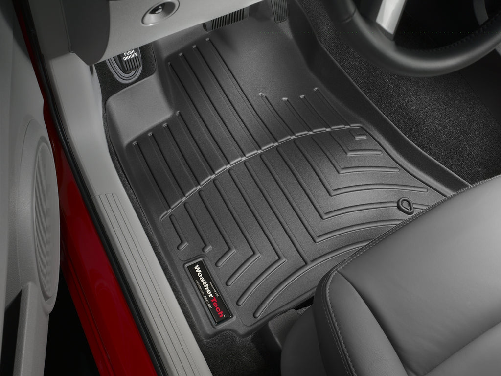Tapis avant FloorLiner noir WeatherTech Chrysler 300 2005-2010 et autres véhicules (propulsion seulement) - Récréashop