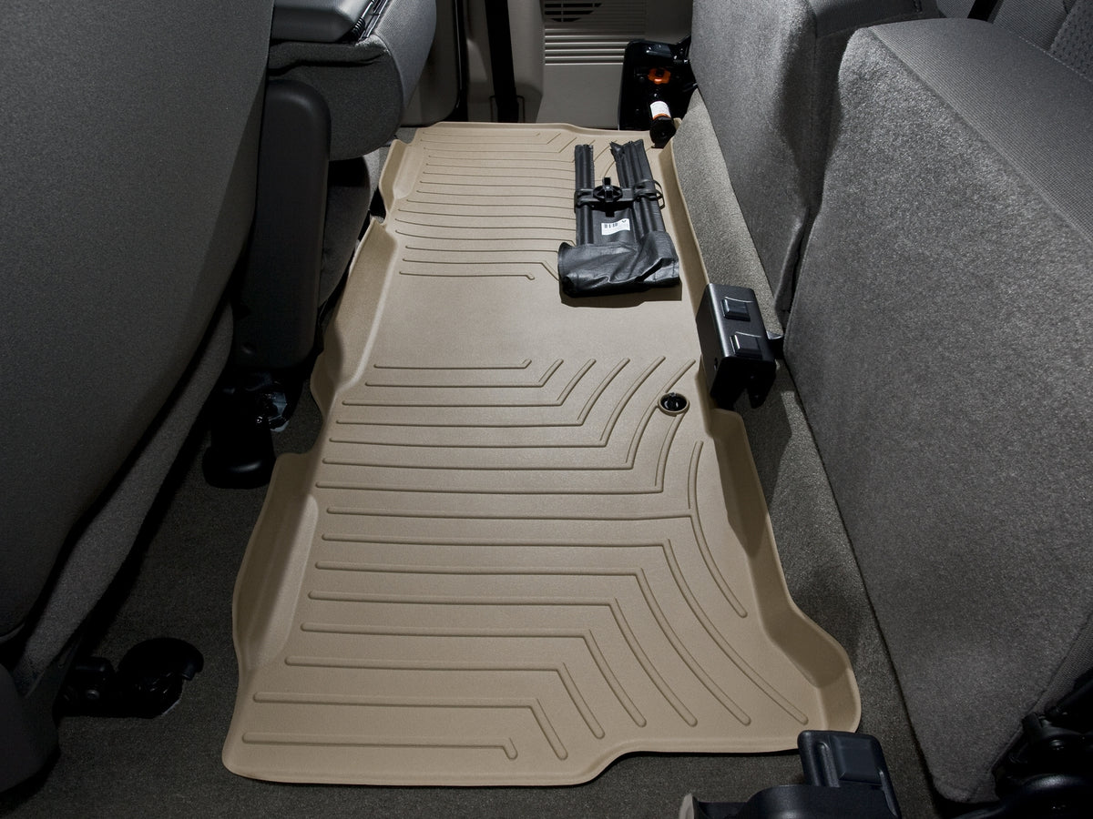 Tapis arrière FloorLiner beige WeatherTech Ford F-250/F-350/F-450/F-550 1999-2010 (SuperCab (cabine allongée), transmission automatique seulement) - Récréashop