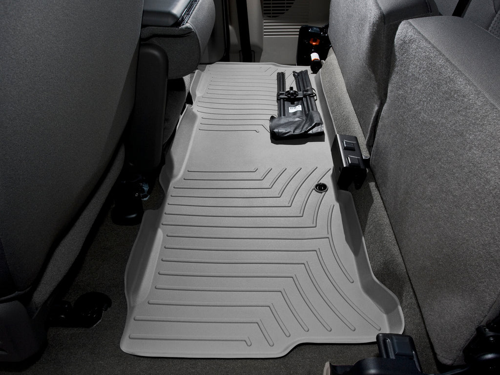 Tapis arrière FloorLiner gris WeatherTech Ford F-250/F-350/F-450/F-550 1999-2010 (SuperCab (cabine allongée), transmission automatique seulement) - Récréashop