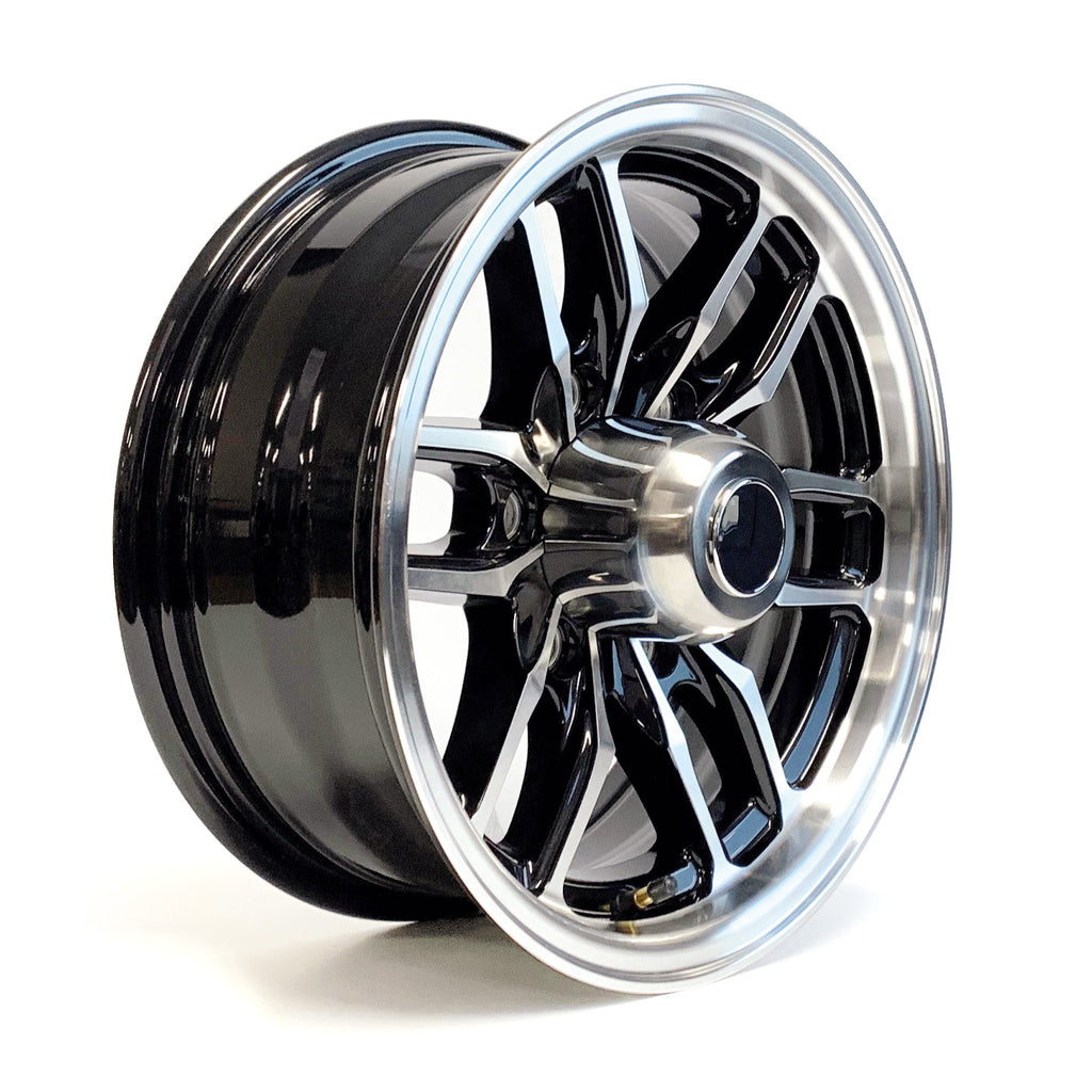 Jante 15" x 6" 6 trous 2830 lbs aluminium noir Osprey et centre de roue - RecreaShop