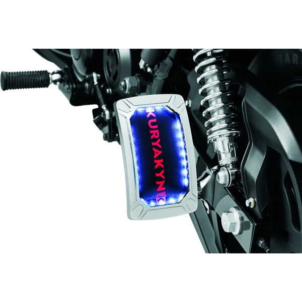 Kuryakyn Support de plaque d'immatriculation latérale Nova à montage vertical incurvé - Récréashop