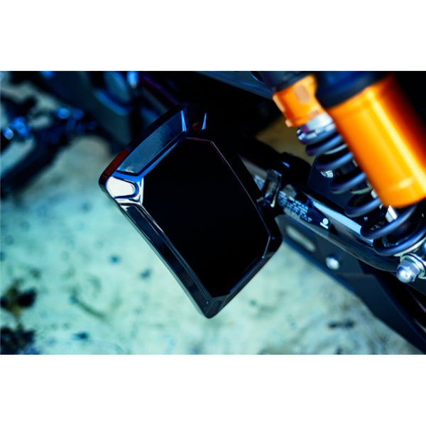 Kuryakyn Support de plaque d'immatriculation latérale Nova à montage vertical incurvé - Récréashop