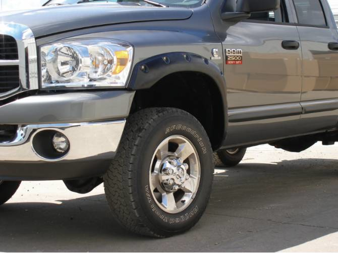 (4)FF Ruff Riderz Smooth Ram 1500 94-01, 2500/3500 94-02 - Récréashop