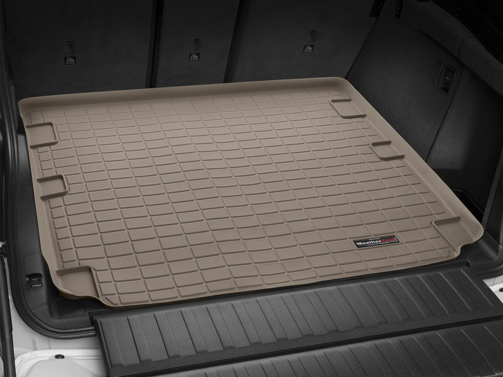 Tapis de coffre Cargo Liner derrière la 2e rangée beige WeatherTech BMW X5 35d 2009-2018 et autres véhicules - Récréashop