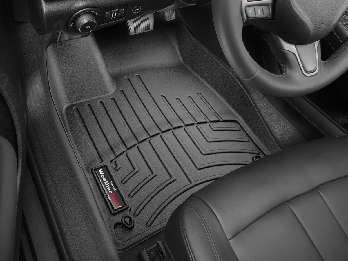 Tapis avant FloorLiner noir WeatherTech Chrysler 200 2015-2017 - Récréashop