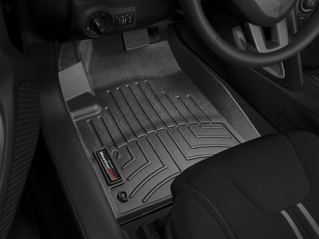 Tapis avant FloorLiner noir WeatherTech Dodge Dart 2013-2016 - Récréashop