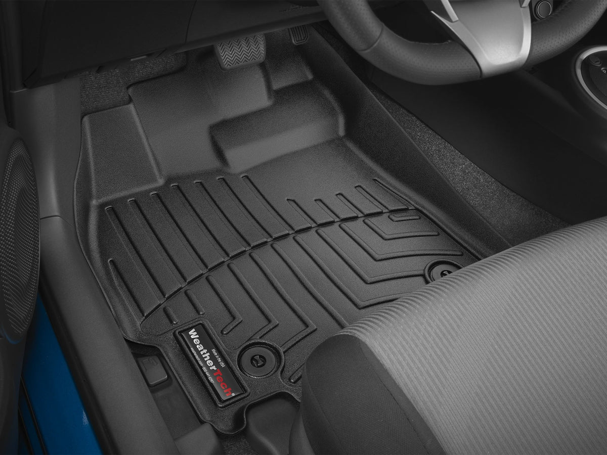 Tapis avant FloorLiner noir WeatherTech Scion tC 2014-2016 - Récréashop