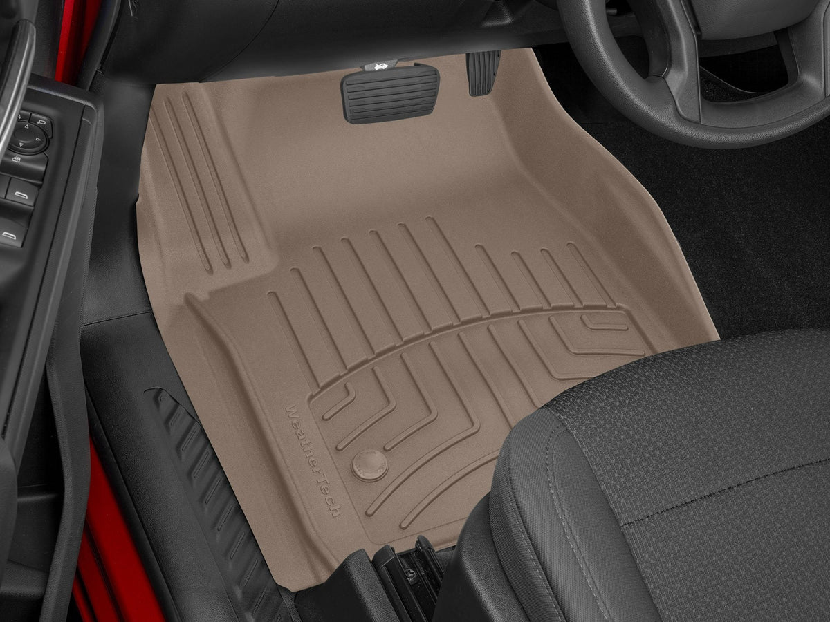 Tapis avant FloorLiner HP beige WeatherTech Chevrolet Silverado 1500 2019-2026 et autres véhicules (selon la version, voir compatibilité) - Récréashop