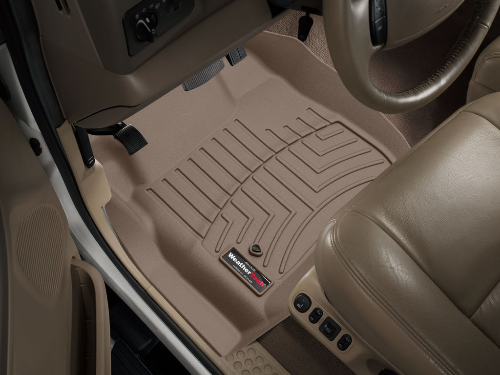 Tapis avant FloorLiner beige WeatherTech Ford F-250/F-350/F-450/F-550 1999-2007 / Ford Excursion 2000-2005 (selon la version, voir compatibilité) - Récréashop