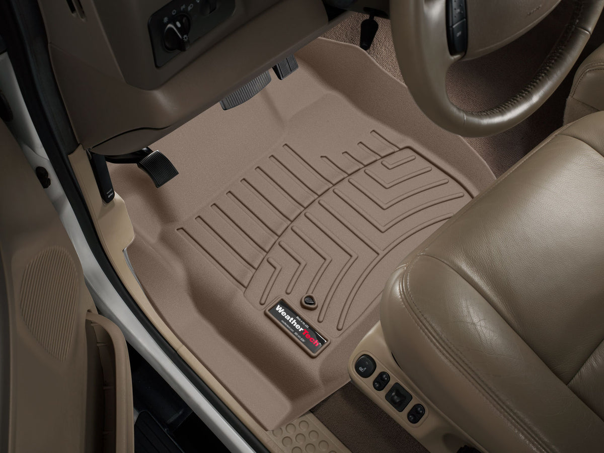 Tapis avant FloorLiner beige WeatherTech Ford F-250/F-350/F-450/F-550 1999-2007 / Ford Excursion 2000-2005 (selon la version, voir compatibilité) - Récréashop
