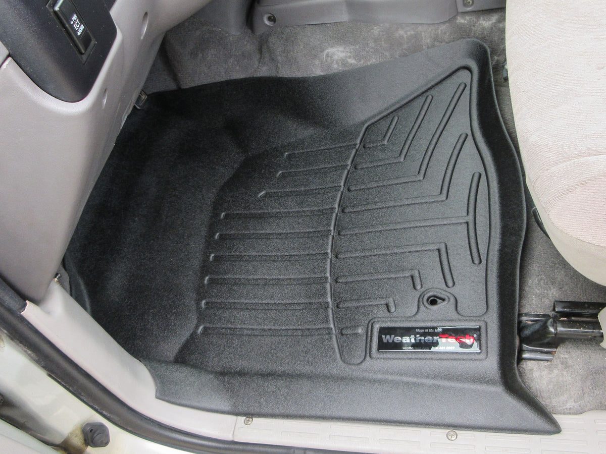 Tapis avant FloorLiner noir WeatherTech Toyota Tacoma 2001-2004 (selon la version, voir compatibilité) - Récréashop