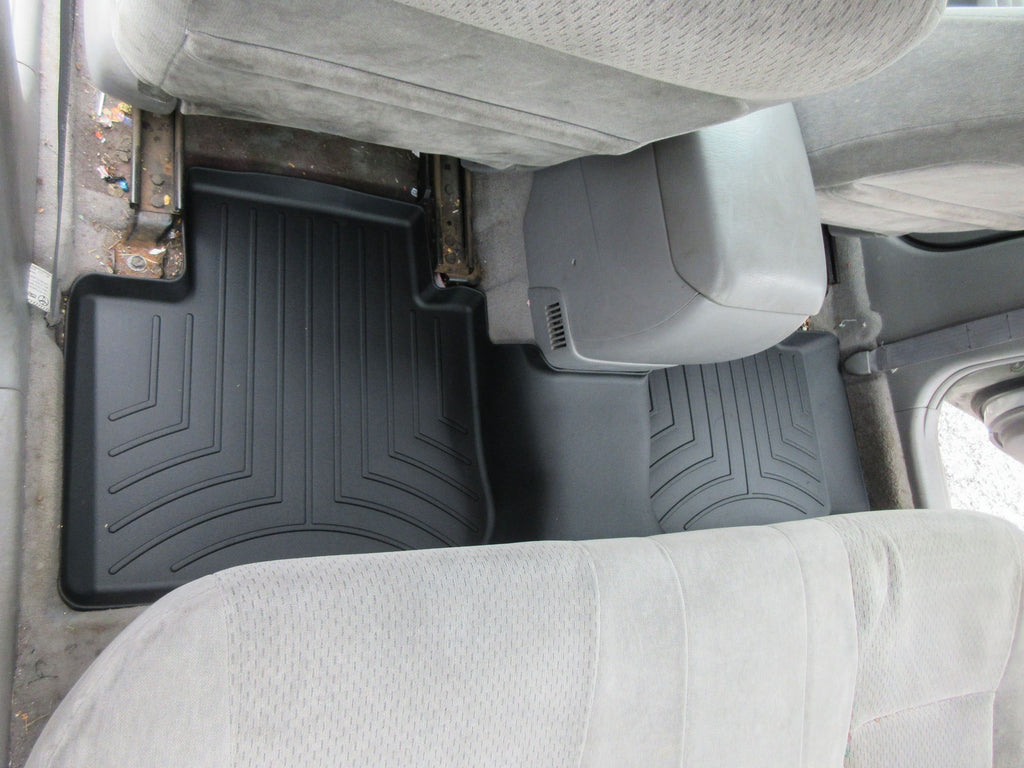 Tapis arrière FloorLiner noir WeatherTech Toyota Camry 2002-2006 (siège passager à glissière électrique seulement) - Récréashop