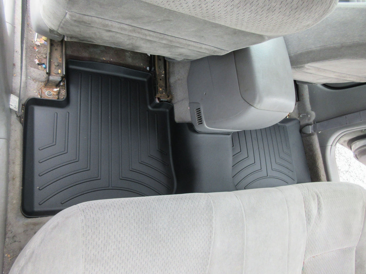 Tapis arrière FloorLiner noir WeatherTech Toyota Camry 2002-2006 (siège passager à glissière électrique seulement) - Récréashop
